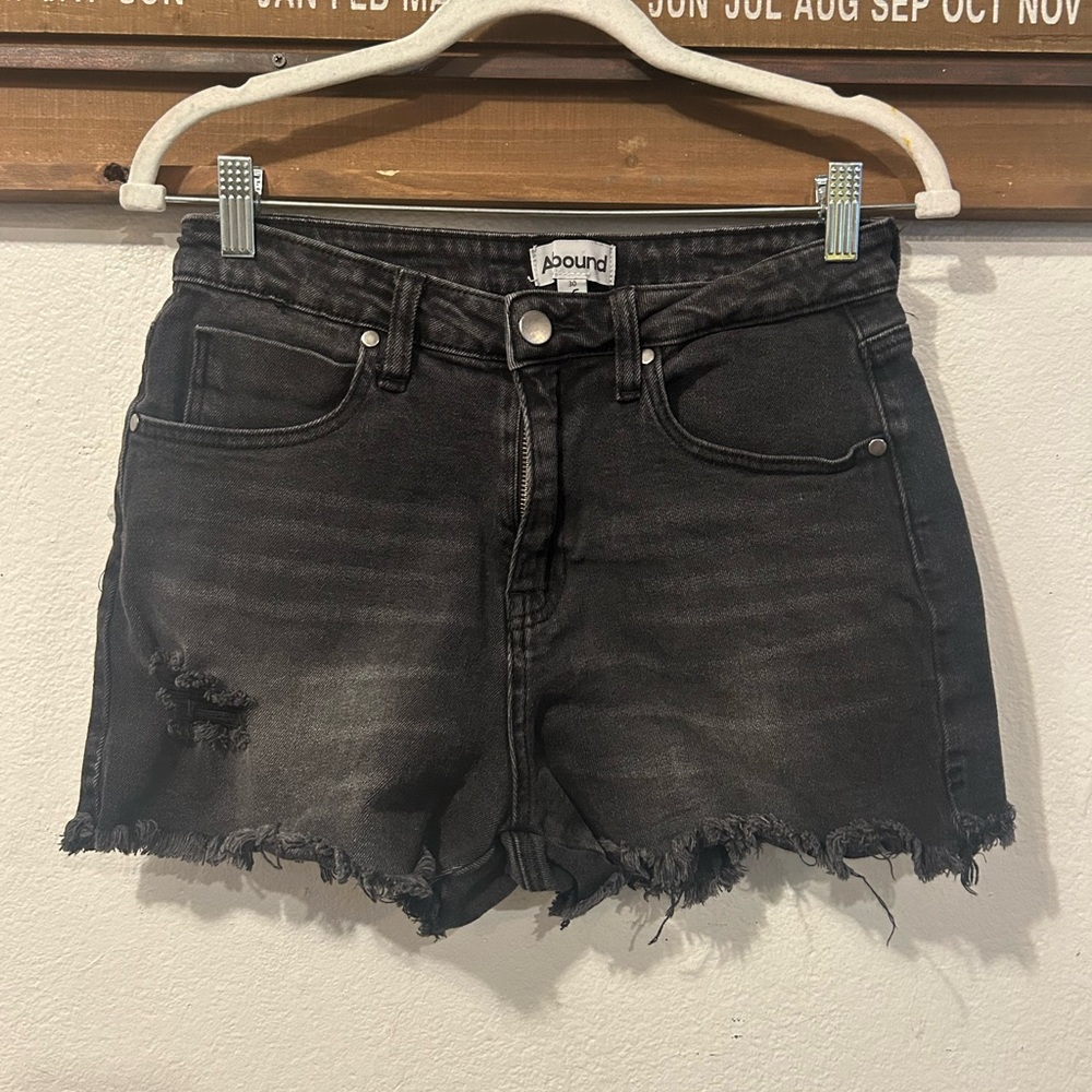 Abound frayed hem sustainable denim shorts Black Size 30  (1355)